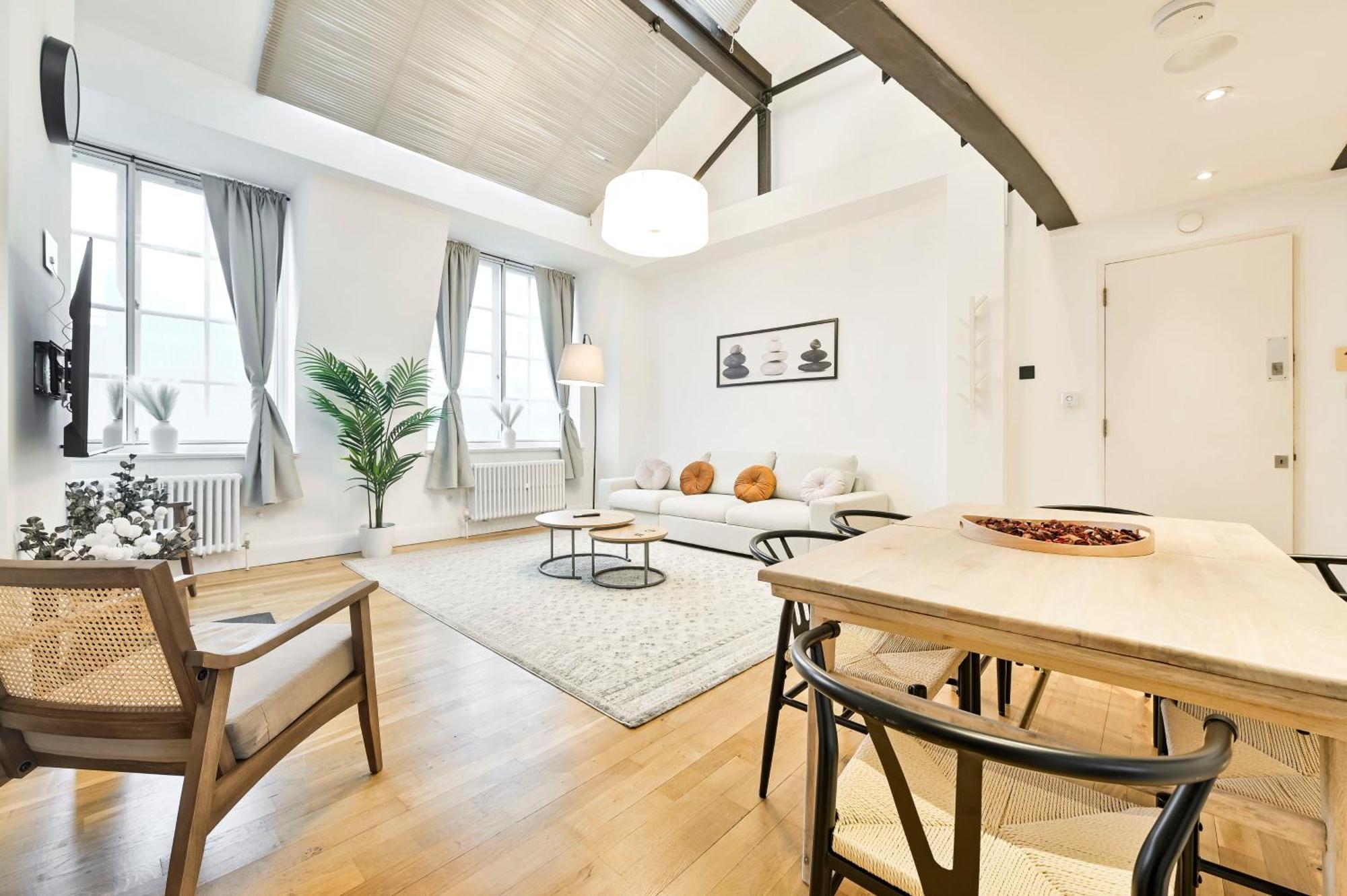 Light And Airy Londra