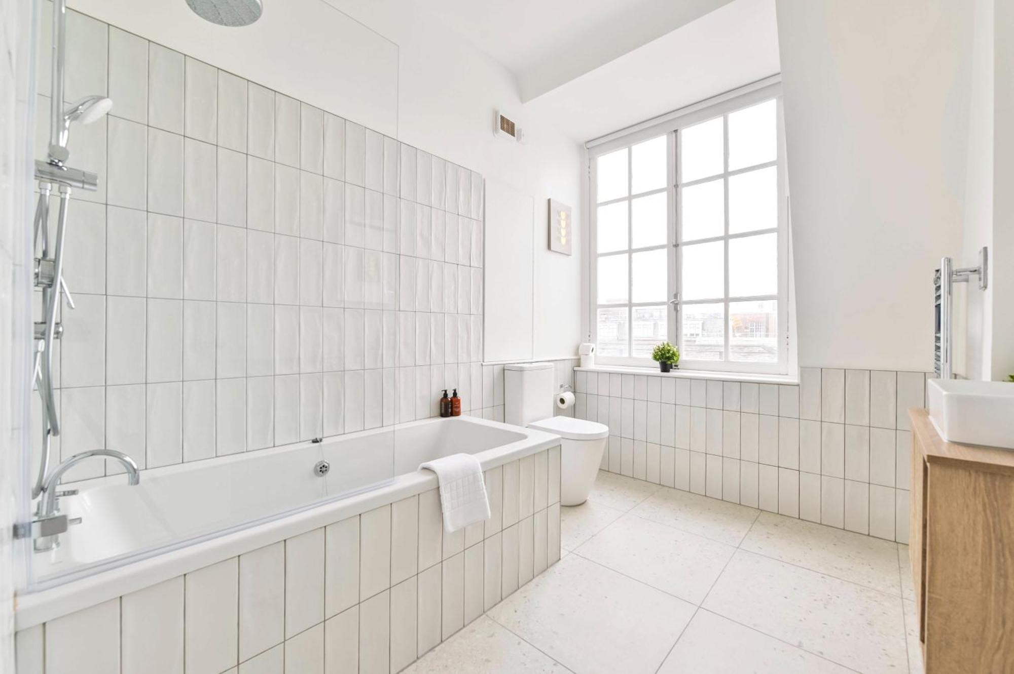 Light And Airy Londra